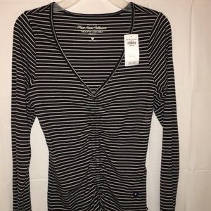 Hollister long sleeve v-cut shirt